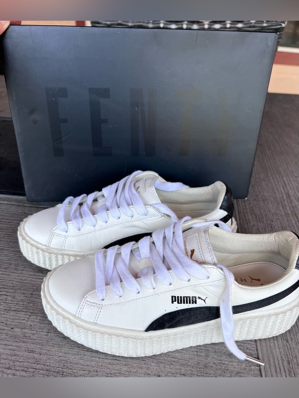 Puma-Rihanna Fenty “Creeper” white and black Woman’s Low-top Sneakers Sz.7 w/box